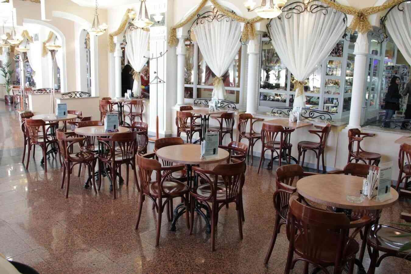 Гостиница Измайлово Дельта  кафе Венское